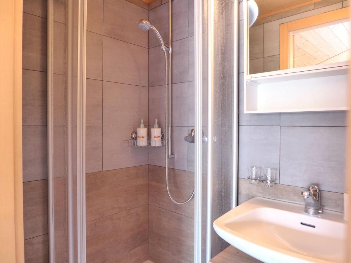 Apartment Chalet Vamika By Interhome Niederried bei Interlaken Extérieur photo